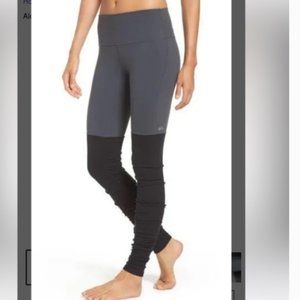 Alo Goddess Leggings